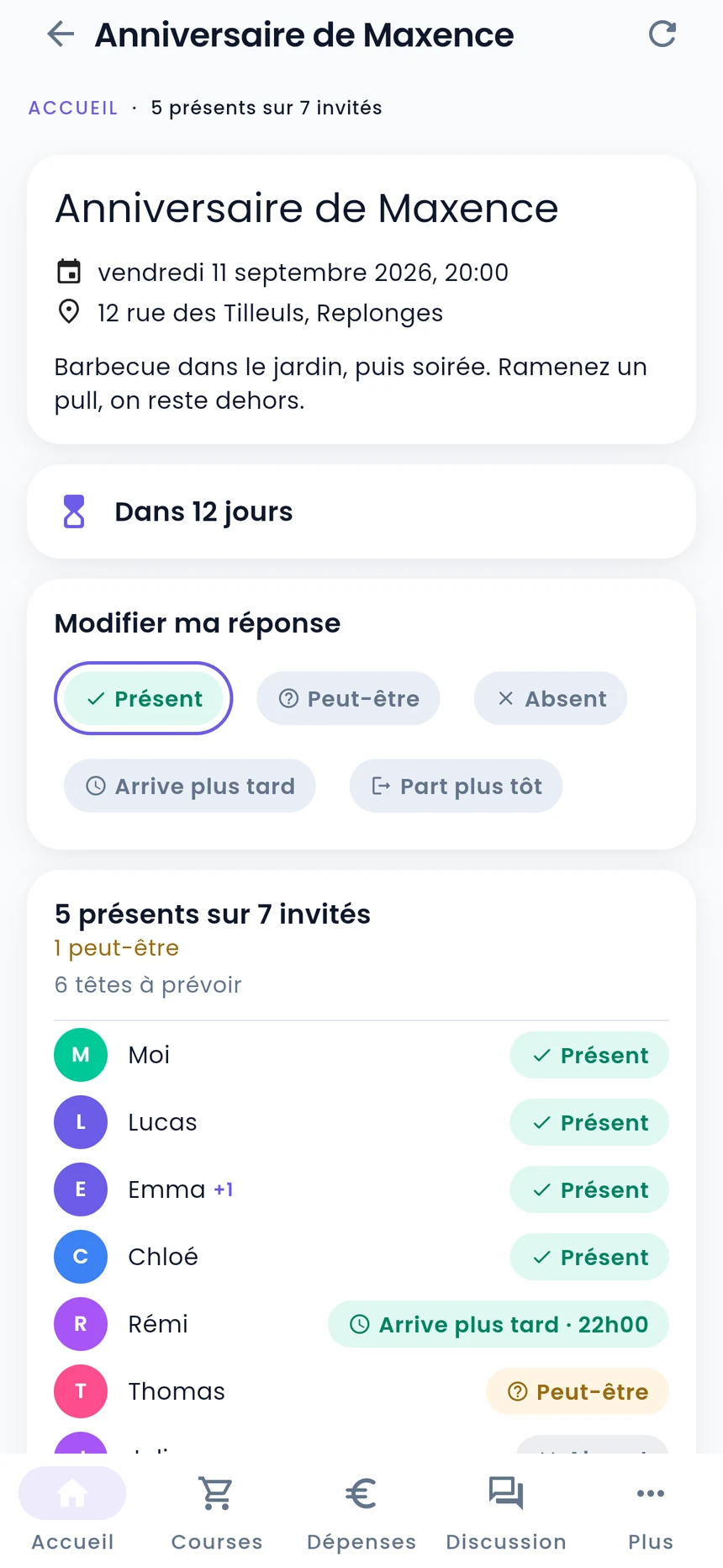 Écran d’accueil d’une soirée : date, adresse, réponse de
                        chacun, cinq présents sur sept invités.